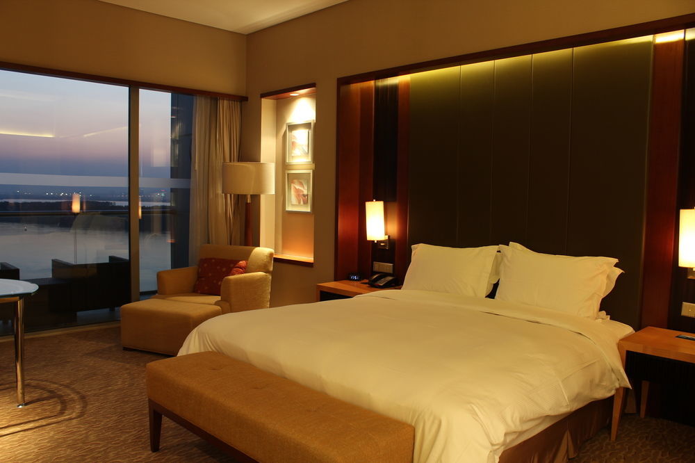 Hilton Nanjing Riverside Εξωτερικό φωτογραφία
